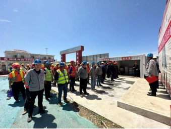 山东佳保为某央企项目工程开展安全表彰大会